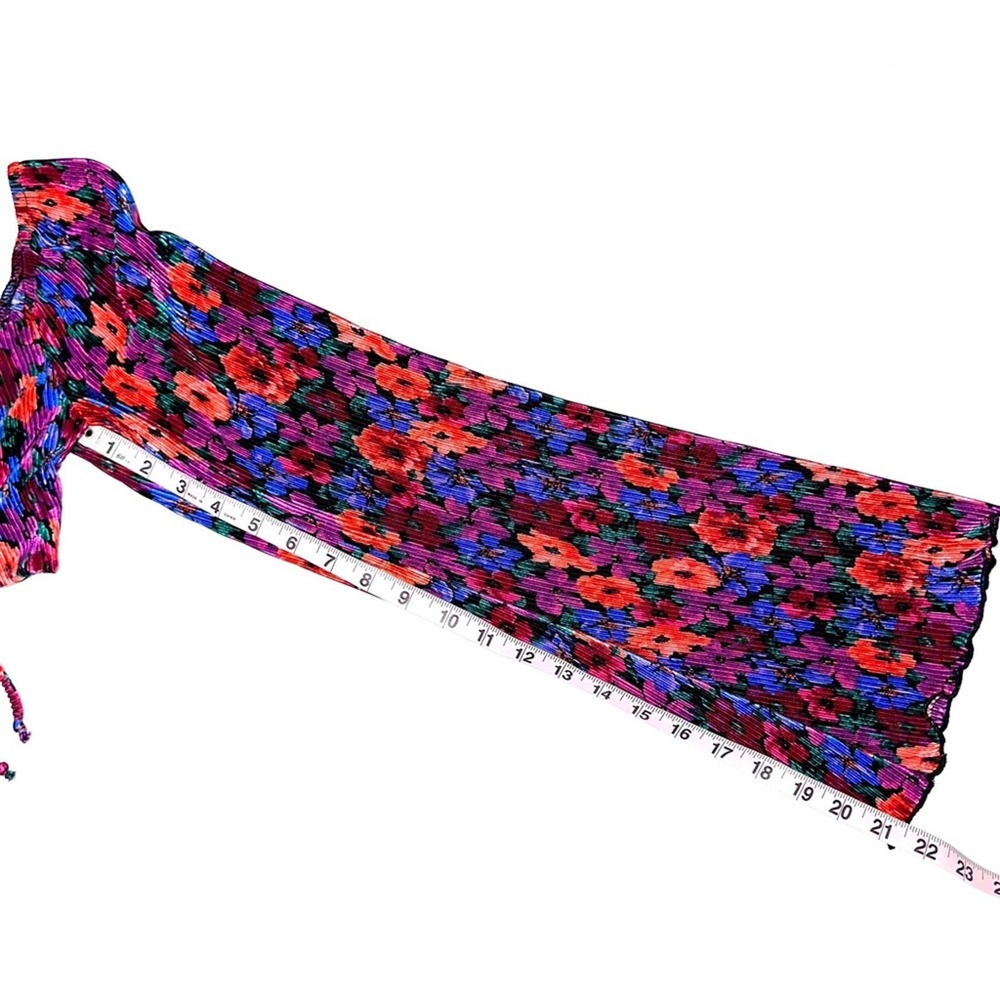 SOLD 💕Wild Fable Floral Bell Sleeve Tie Front Crop Top - Picture 12 of 12